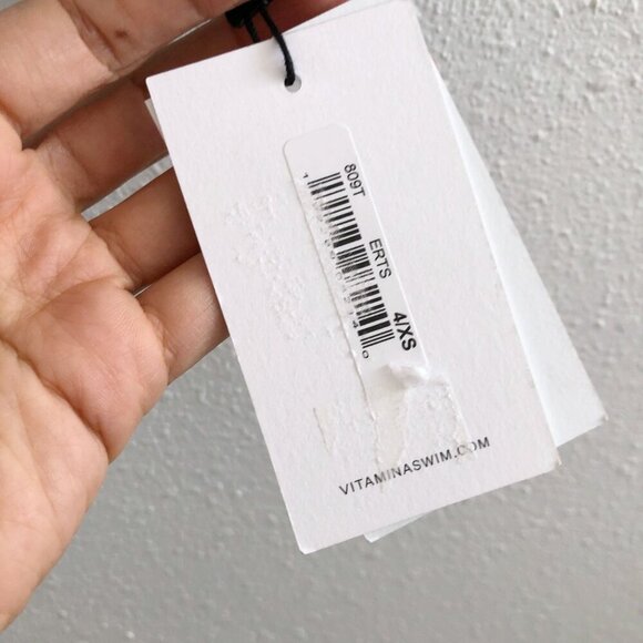 NWT VITAMIN A Sienna Tank Bikini Top XS/4 - Picture 7 of 8
